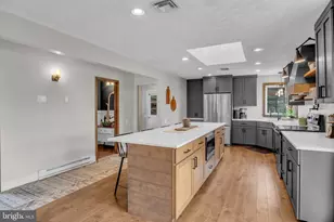 300 Hollowbrook Dr, Carlisle, PA 17013 - Photo 17