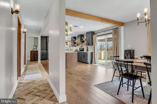 300 Hollowbrook Dr, Carlisle, PA 17013 - Photo 9