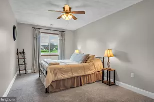 300 Hollowbrook Dr, Carlisle, PA 17013 - Photo 25