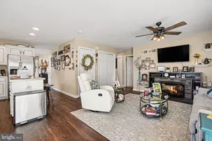 9 Creek Bank Dr, Mechanicsburg, PA 17050 - Photo 3