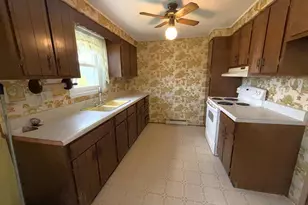 129 Darr Ave, Carlisle, PA 17013 - Photo 3