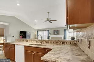 2031 Liberty Dr, Mechanicsburg, PA 17055 - Photo 11
