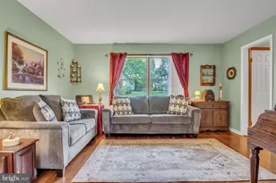 336 Indian Creek Dr, Mechanicsburg, PA 17050 - Photo 5
