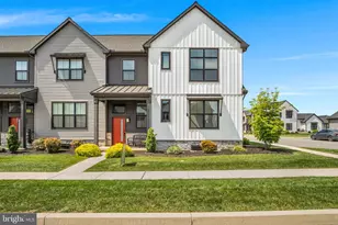 215 Estate Dr, Mechanicsburg, PA 17055 - Photo 1