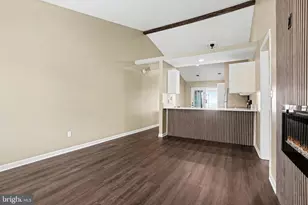 24 Southpoint Dr, Mechanicsburg, PA 17055 - Photo 5