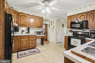309 Fairview St, Carlisle, PA 17015 - Photo 5