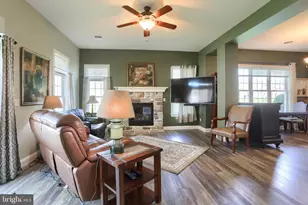 202 Carmella Dr, Mechanicsburg, PA 17050 - Photo 17