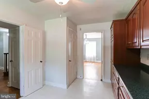 384 N 26th St, Camp Hill, PA 17011 - Photo 9