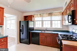 384 N 26th St, Camp Hill, PA 17011 - Photo 11