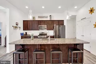 800 Aurora Dr, Mechanicsburg, PA 17055 - Photo 5