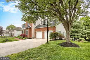 328 E Meadow Dr, Mechanicsburg, PA 17055 - Photo 5