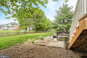 328 E Meadow Dr, Mechanicsburg, PA 17055 - Photo 39