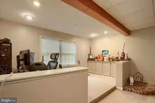 328 E Meadow Dr, Mechanicsburg, PA 17055 - Photo 33