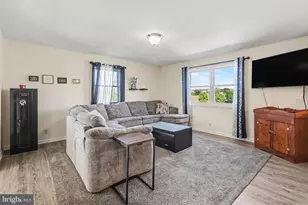 101 Deerview Dr, Newville, PA 17241 - Photo 9