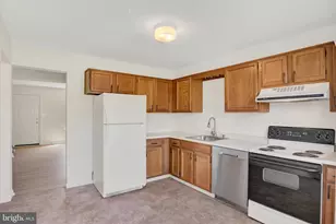 883 Old Silver Spring Rd, Mechanicsburg, PA 17055 - Photo 11