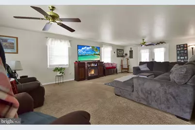 408 Penn Street S, Shippensburg, PA 17257 - Photo 3