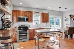 528 W Simpson St, Mechanicsburg, PA 17055 - Photo 9