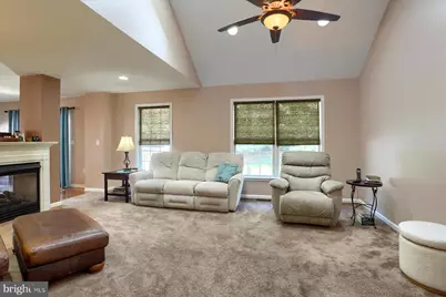 4250 Roth Farm Village Cir, Mechanicsburg, PA 17050 - Photo 13