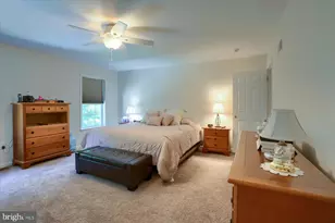 4250 Roth Farm Village Cir, Mechanicsburg, PA 17050 - Photo 19