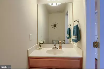 4250 Roth Farm Village Cir, Mechanicsburg, PA 17050 - Photo 17