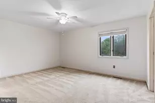1724 Creek Vista Dr, New Cumberland, PA 17070 - Photo 17