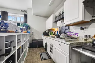 160 N West St, Carlisle, PA 17013 - Photo 3