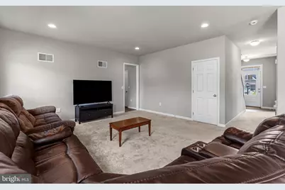 875 Ashfield Drive, Carlisle, PA 17015 - Photo 9