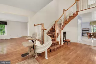 1204 Redwood Hills Cir, Carlisle, PA 17015 - Photo 5
