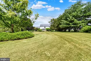 1204 Redwood Hills Cir, Carlisle, PA 17015 - Photo 41