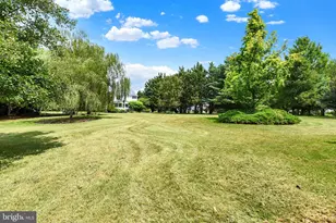 1204 Redwood Hills Cir, Carlisle, PA 17015 - Photo 43