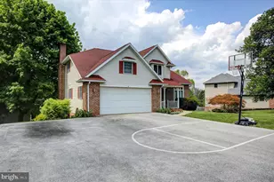 64 Diller Dr, Shippensburg, PA 17257 - Photo 3