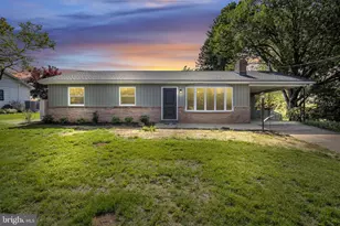 15 Circle Dr, Mechanicsburg, PA 17055 - Photo 1