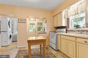 318 N Front St, Wormleysburg, PA 17043 - Photo 29