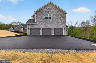 1770 Adeline Dr, Mechanicsburg, PA 17050 - Photo 3