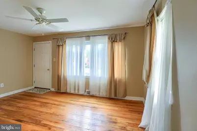 8 Green Circle, Camp Hill, PA 17011 - Photo 5