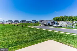 730 Aurora Dr, Mechanicsburg, PA 17055 - Photo 5