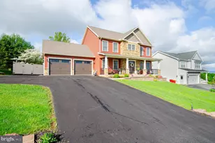 202 Feather Dr, Shippensburg, PA 17257 - Photo 3