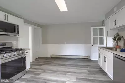 12 E Manor Avenue, Enola, PA 17025 - Photo 9