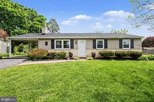 605 Old Grove Rd, Mechanicsburg, PA 17055 - Photo 1