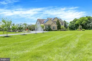 107 Woods Dr, Mechanicsburg, PA 17050 - Photo 3