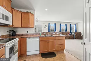 246 Forgedale Dr, Carlisle, PA 17015 - Photo 9