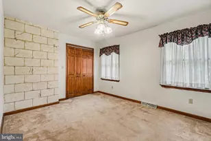 1204 E Powderhorn Rd, Mechanicsburg, PA 17050 - Photo 11