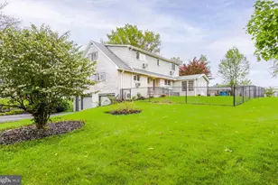 218 Three Square Hollow Rd, Newburg, PA 17240 - Photo 3