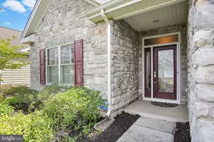 35 Presidents Dr, Mechanicsburg, PA 17050 - Photo 3