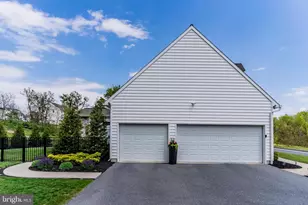 8 Braxton Rd, Mechanicsburg, PA 17050 - Photo 3