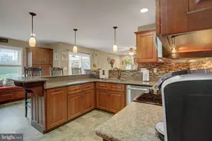717 Southwood Dr, Shippensburg, PA 17257 - Photo 7