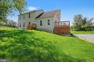 372 Kerrsville Rd, Carlisle, PA 17015 - Photo 3