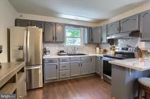 104 Clarkton Ct, Lemoyne, PA 17043 - Photo 11