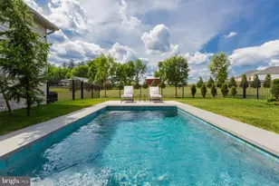 4 Walton Dr, Carlisle, PA 17015 - Photo 5