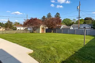 15 Kenwood Ave, Carlisle, PA 17013 - Photo 3